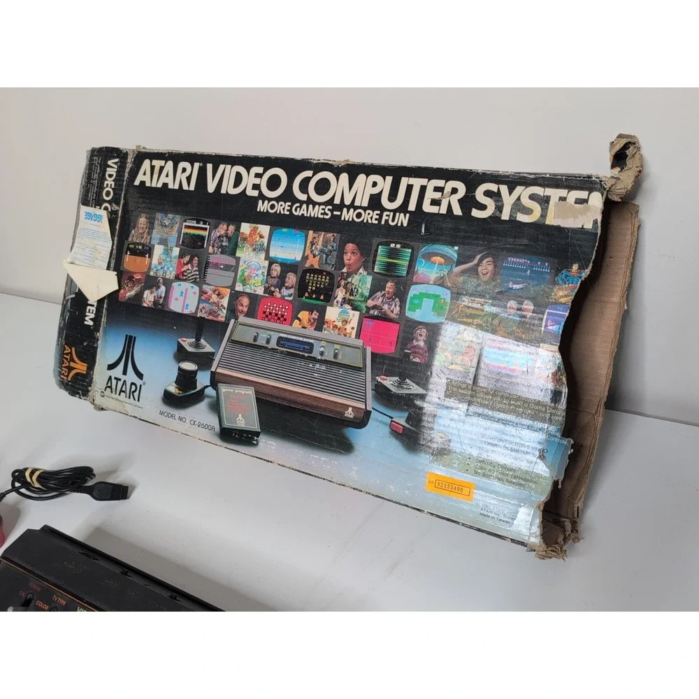 Vtg Atari Video Computer System CX-2600A w/ Box Paddles Joystick 1980 For Parts